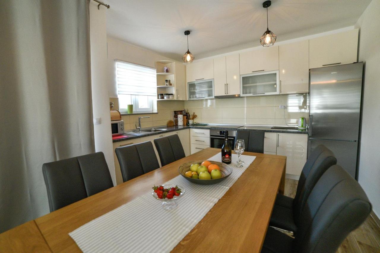 Holiday Home Mb Ражань Екстер'єр фото